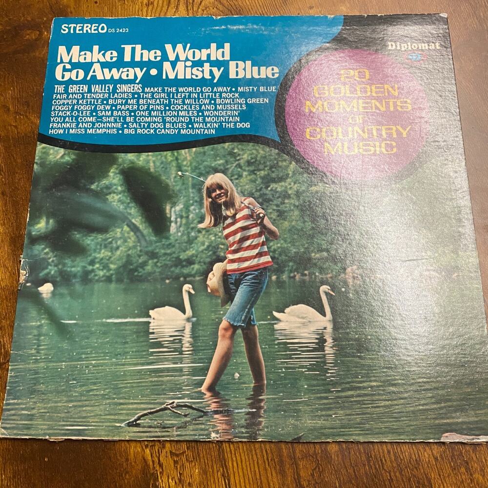 30 Golden Moments of Country Music The Green Valley Singers D-2423 030318LLE